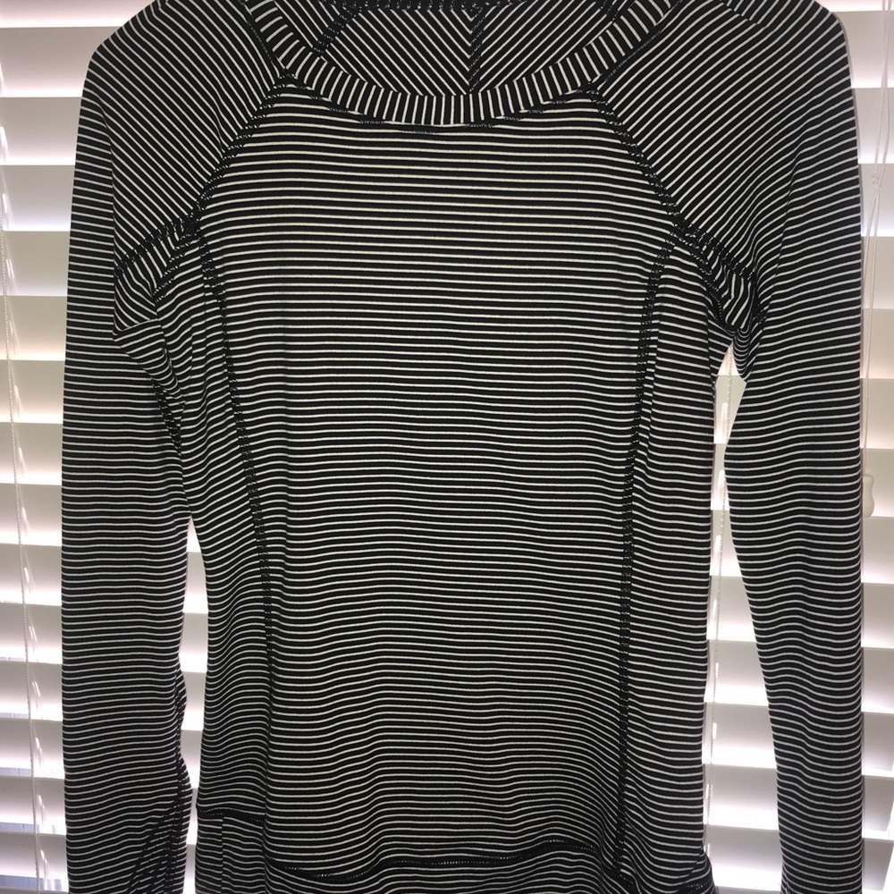 Lululemon Race Your Pace shirt